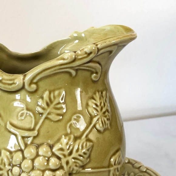 New VTG Mustard Yellow/Green Water Pitcher Bowl Cluster of Grapes Made in Japan - Picture 12 of 12